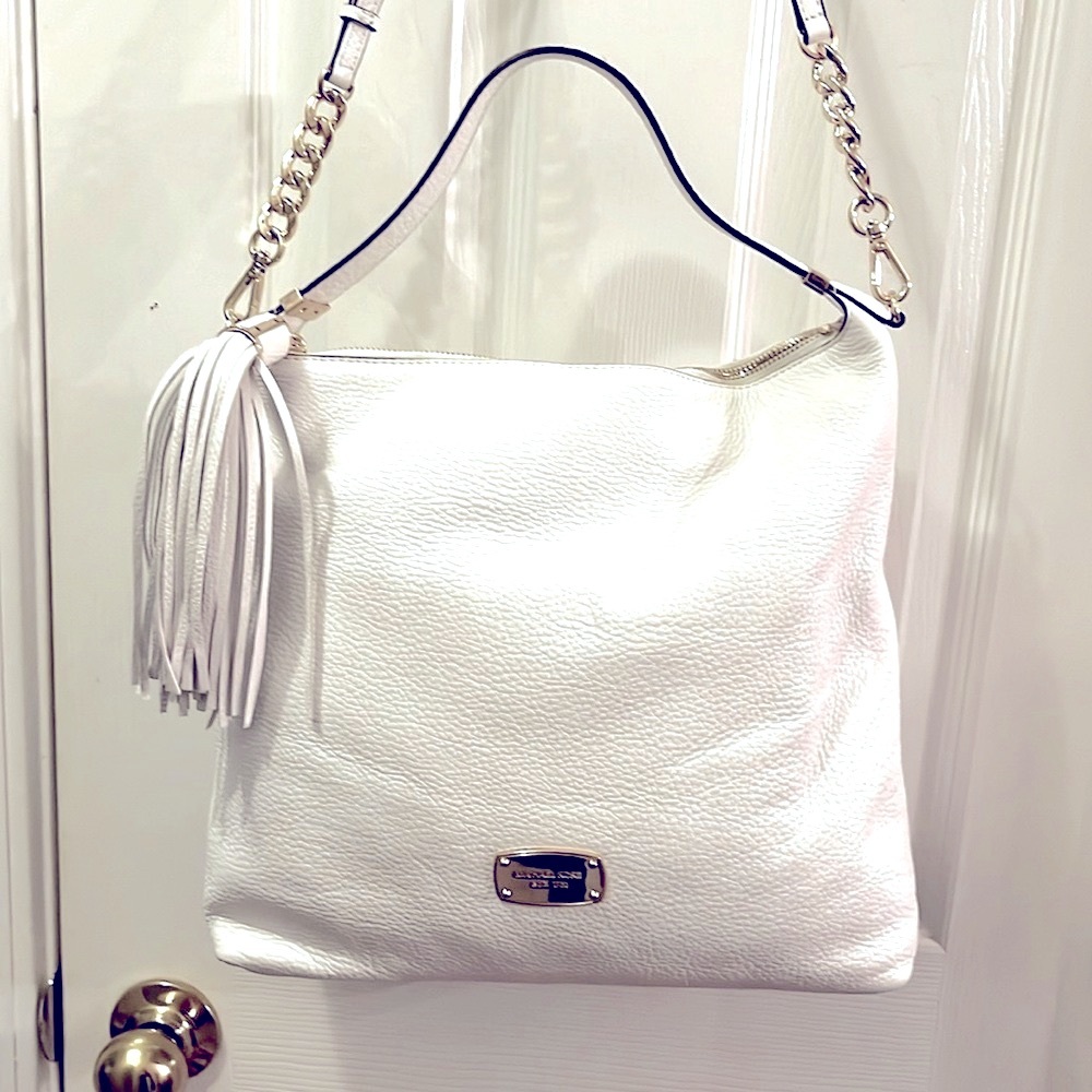 NWOT~Michael Kors 100% Genuine Quiet  Luxury Leather ShoulderBag/ Crossbody